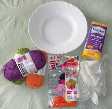 Wie wäre es zum beispiel mit einer drachenspardose, einem muschelpalast oder einem. Diy Kugeln Basteln Mit Wolle