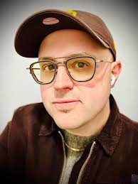 Found in Montreal It looks like a Senna #186 Grid 1992 parallel, but it's a  prototype card produced by Grid. I bought it from a guy who didn't know  where it cames