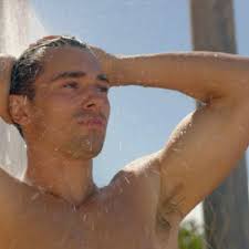 Woman hits back after Kyle Sandilands compares Bachelor to a cancer patient 