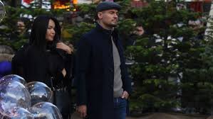 Malo tko ispred ekrana nije primijetio kako je dejan lovren pojurio u zagrljaj jednoj ženi nakon povijesne pobjede hrvatske nogometne reprezentacije nad engleskom i dugo je grlio. Anita Lovren Najnovije I Najcitanije Vijesti Index Hr