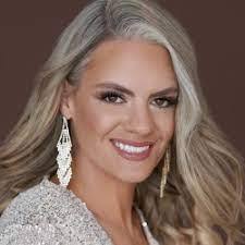 Kendra Berning's Instagram, Twitter & Facebook