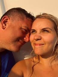 Amanda Counce's Instagram, Twitter & Facebook