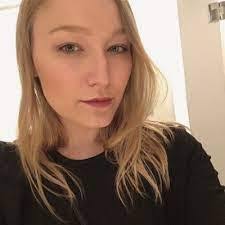 Kristen Grubb's Instagram, Twitter & Facebook