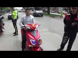 Polis Cakarli Elektrikli Bisiklete Ceza Youtube