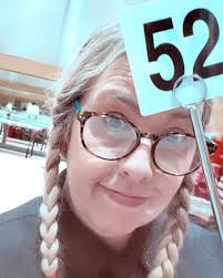 Polly Esther (she/her) ❤️🖖💙 (@pollyesthergems)