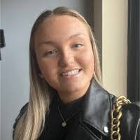 Abigail Handley's Instagram, Twitter & Facebook