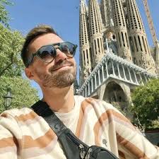 Arthur Moreau (@michael.martin455)