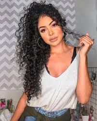 The curly weave hairstyle is perfect for those girls who never had their own beautiful curls but always dreamt of a classy curly haircut. Top 15 Best Quick Weve Hairstyles For Black Women 2020 Evan Hair