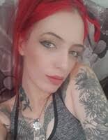 Shelly Barr's Instagram, Twitter & Facebook