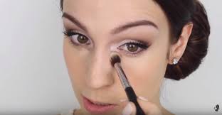 Le plus beau de votre vie, vous vous l'êtes promis. Maquillage De Mariage 6 Astuces Indispensables Pour Sa Mise En Beaute