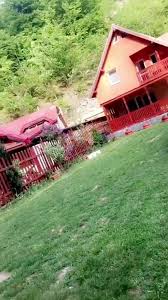 Nu necesita lacuire sau vopsire periodica, poate fi curatata prin spalare periodica cu apa sub presiune. Cabana De Sub PiatrÄƒ Inicio Facebook