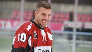 Born łukasz józef podolski (ipa: Podolski Dann Werde Ich Spieler Der Kolner Haie Kicker
