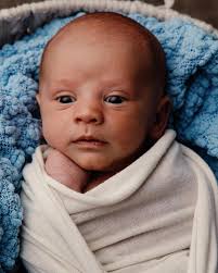 My first Mother's Day… I honestly never felt like I had super crazy  maternal instincts and was a little nervous to become a mom. But Ryklie has  made being a mom so