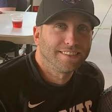 Doug Westerfeld (@dwesty70)