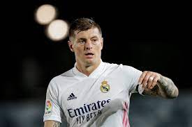 With toni kroos, gareth bale, sascha breese, casemiro. Official Toni Kroos In Isolation Due To Covid 19 Protocol Managing Madrid