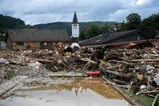 A regional train sits in the flood waters at the local station in kordel, germany. Zdzgvvqom39k8m