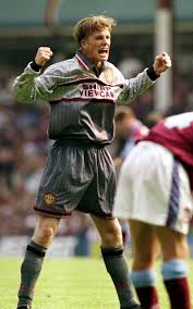 Massive thanks to ofoball for the picture. Man Utd Bring Back Grey Kit The First Time They Have Used The Colour Since Infamous 1996 Shirt Swap
