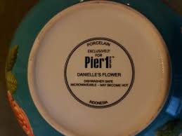 Pier 1 Danielle's Flower Discontinued Porcelain Salad or Dessert Bowl 7"  diameter of bowl and 3" high for Sale in Phoenix, AZ