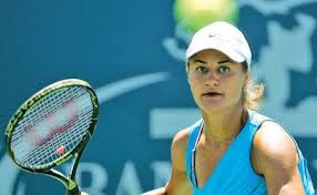 Cine bate, joaca in turul 2 cu castigatoarea partidei dintre romina ea debuteaza la roland garros impotriva rusoaicei alisa kleybanova, numarul 85 mondial. Monica Niculescu Alchetron The Free Social Encyclopedia