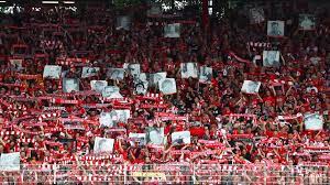 Check spelling or type a new query. Erst Stille Dann Hexenkessel Fans Von Union Berlin Protestieren Gegen Rb Leipzig Sportbuzzer De