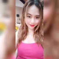 Beverly Key's Instagram, Twitter & Facebook