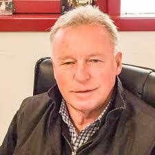 Guy Rutledge's Instagram, Twitter & Facebook