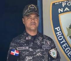 CAMBIO DE MANDO EN ESPAILLAT El Teniente Coronel Noel Sosa asume como nuevo  comandante del Departamento de la Dirección Regional de la Policía en  Espaillat, en relevo del también Teniente Coronel Mota,