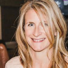 I'm trying to identify a St. Ann's classmate who met a friend of mine  yesterday inline at Pizzeria Regina in the North End and said that he and I  were classmates at