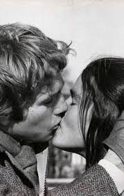 Ali Macgraw Ryan O Neal In Love Story 1970 Movie Kisses Ali Macgraw Iconic Movies