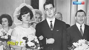 Заслуженный артист российской федерации (2013). Mihaila Shufutinskogo S Pervoj Zhenoj Svela Alla Pugacheva