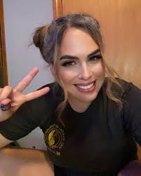 Brittany Laur (@brittany_alana_laur) • Instagram photos and videos