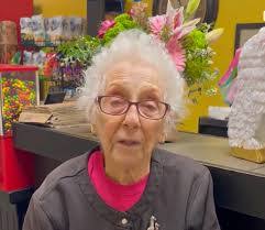 Jillian Epstein's Instagram, Twitter & Facebook