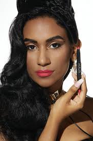 Lady Gaga seleciona seus maiores fãs para sua mais nova campanha da 'Haus  Laboratories'"