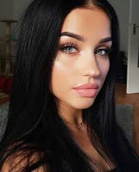You get to enjoy this sweeping style without sacrificing the health of your hair and without limits! Pin By Leo Poisson On Those Eyeballs Beautiful Eyes In 2020 Black Hair Green Eyes Dark Hair Blue Eyes Black Hair Green Eyes Girl