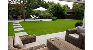 Jardin 10 Idees Pour Bien L Agencer Amenagement Jardin Pelouse Synthetique Jardins