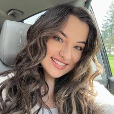 I'm watching the New Year's Eve Nashville Big Bash