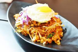 Kwetiau goreng kicap ini amat mudah disediakan dan yang pasti amat sedap. Fc05 Kuey Teow Goreng Mamak Ayam The Urban Affairs