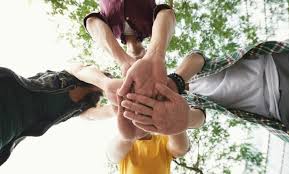 En cliquant sur les différentes images, vous accéderez à leur page spécifique. Journee Mondiale De L Amitie Quelles Est L Importance De Cette Relation Psychologiquement Fondamentale Defi Sante