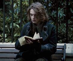 Here's how most people watch the harry potter movies. Gellert Harry Potter Harry Potter Characters Jamie Campbell Bower
