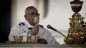 Aidé du vatican, le prêtre tente alors de sauver la jeune fille et, par la même occasion, le monde. Les Secrets Du Vatican Documentaire 2016 Youtube