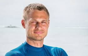 Koh-Lanta » : « Mon monde s'est effondré », confie Freddy, contraint à  l'abandon médical