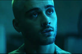 Luan and bella go outside in the sunset kissing a. Zayn Sia S Dusk Till Dawn Music Video Stream Lyrics Download Watch Now Jemima Kirke Sia Video Zayn Malik Just Jared