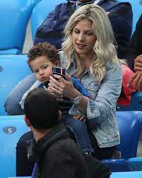 Les stages varane sont nés de la volonté de raphael de transmettre ses valeurs sportives et humaines aux plus jeunes. Pin Auf Ufffff