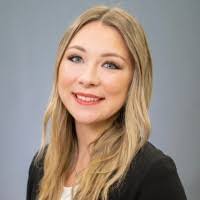 Madison Moyer's Instagram, Twitter & Facebook