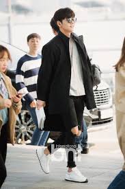 Ji chang wook was photographed at incheon international airport earlier this afternoon as he prepared to board his flight to malaysia, where he will be attending a promotional event for his film fabricated city and the launch of cable channel tvn movies. Uzivatel Ji Chang Wook Ph Na Twitteru Ji Chang Wook Today At Incheon International Airport Heading To Kuala Lumpur Malaysia For Fabricatedcity