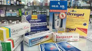 Namun ada beberapa ubat yang boleh digunakan untuk mempercepatkan pemulihan ulser mulut ini. Doktor Ini Kongsi Senarai Ubat Ulser Mulut Yang Korang Boleh Cari Di Farmasi Remaja