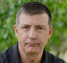 Missile Flight Simulation: Strickland, Jeffrey: 9781329644953: Amazon.com:  Books