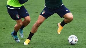 Risultati in tempo reale di calcio su diretta.it il nuovo livescore di risultati e partite di calcio in diretta da euro 2021, serie a, serie b,, coppa italia, primavera 1 e altri 1000 campionati. Euro 2020 Quando Gioca L Italia Orario Delle Partite E Dove Vederle In Diretta Tv E Streaming Il Faro Online