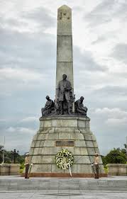 José protasio rizal mercado y alonso realonda is the national hero of the philippines. File Statue Of Dr Jose Rizal At The Luneta Park Philippines Png Wikipedia