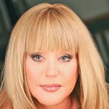 Внешность певицы аллы пугачевой на новогоднем семейном снимке озадачила. Alla Pugachyova Biografiya Data Rozhdeniya Mesto Rozhdeniya Filmografiya Klipy